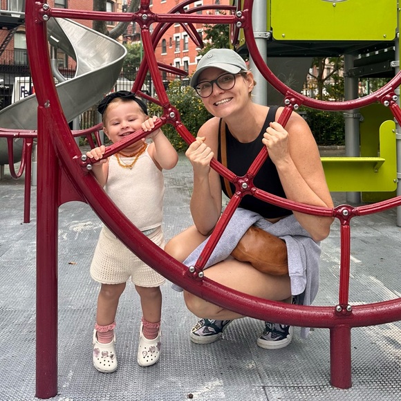 Meet your Posher, Brooke - Picture 2 of 4